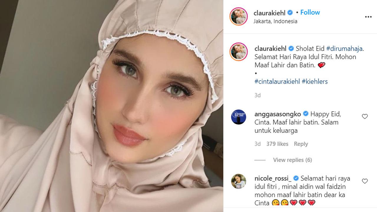 Potret Cinta Laura Pakai Mukena, Mirip Barbie Solehah Kata Warganet